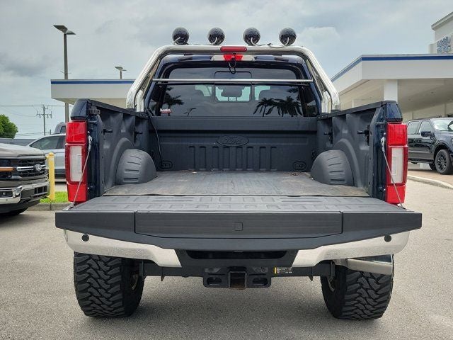 2022 Ford F-350SD Lariat