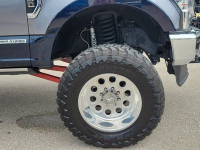 2022 Ford F-350SD Lariat