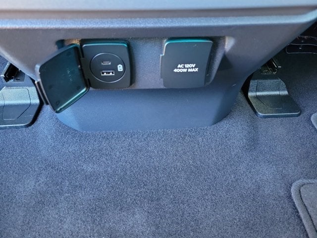 2023 Ford F-150 Lariat Black Ops