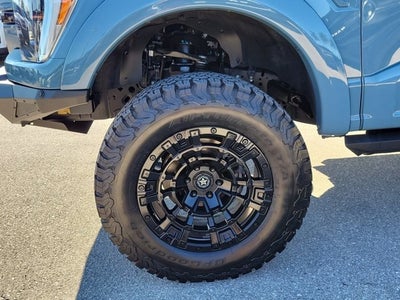 2023 Ford F-150 Lariat Black Ops