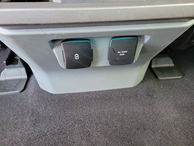 2023 Ford F-150 Lightning XLT