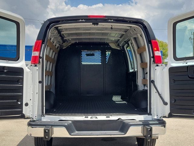 2024 Chevrolet Express 2500 Work Van Cargo