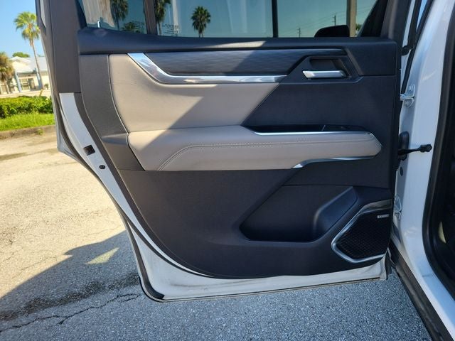 2024 GMC Acadia Elevation