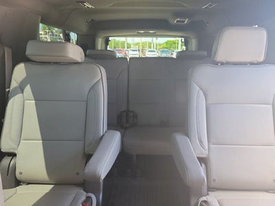 2024 GMC Yukon XL SLT