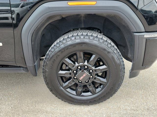 2025 GMC Sierra 2500HD AT4