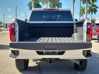 2025 GMC Sierra 2500HD Denali
