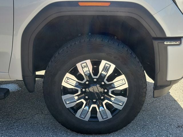 2025 GMC Sierra 2500HD Denali