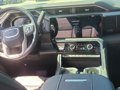 2025 GMC Sierra 2500HD Denali