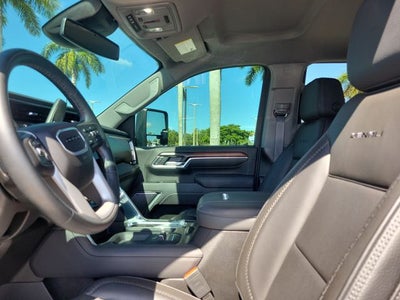 2025 GMC Sierra 2500HD Denali