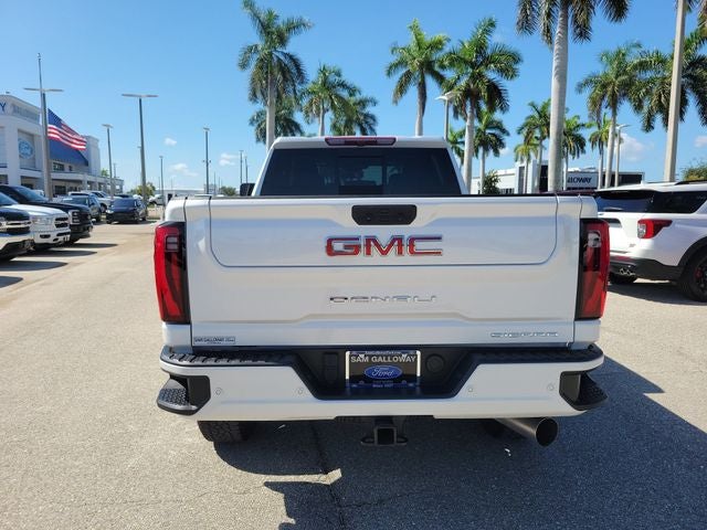 2025 GMC Sierra 2500HD Denali