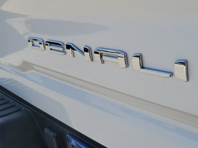 2025 GMC Sierra 2500HD Denali