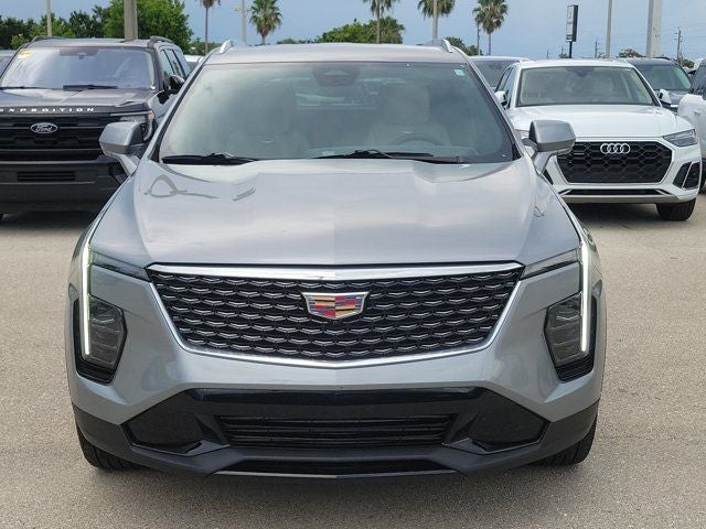 2025 Cadillac XT4 Premium Luxury