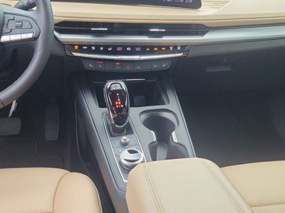 2025 Cadillac XT4 Premium Luxury