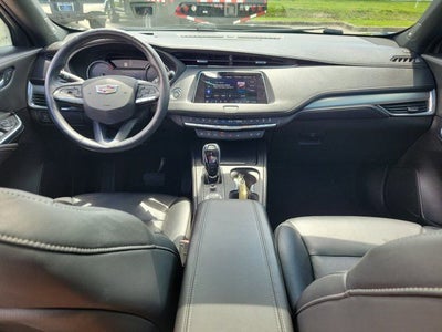 2022 Cadillac XT4 Premium Luxury