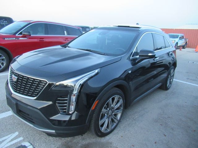 2022 Cadillac XT4 Premium Luxury