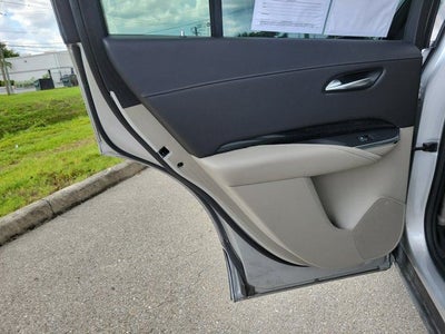 2022 Cadillac XT4 Premium Luxury