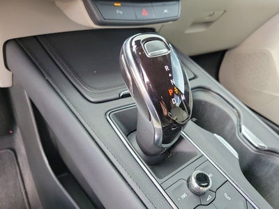 2022 Cadillac XT4 Premium Luxury