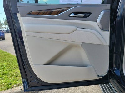 2023 Cadillac Escalade ESV Sport Platinum