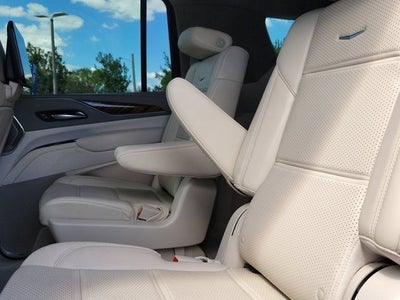 2023 Cadillac Escalade ESV Sport Platinum