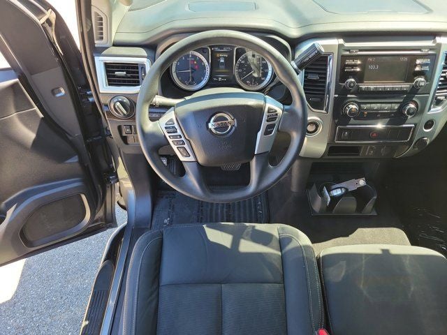 2018 Nissan Titan SV