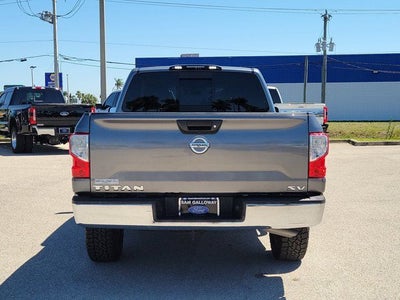 2018 Nissan Titan SV