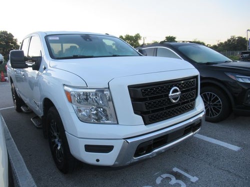 2021 Nissan Titan SV
