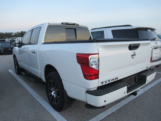2021 Nissan Titan SV