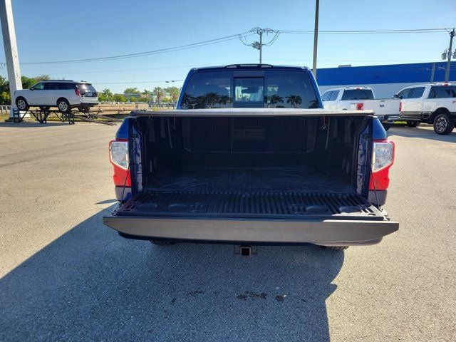 2021 Nissan Titan SV