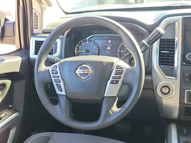 2021 Nissan Titan SV
