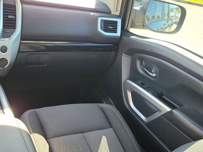 2021 Nissan Titan SV