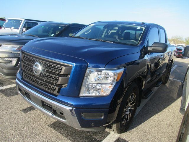 2021 Nissan Titan SV