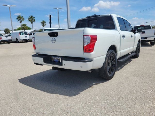 2024 Nissan Titan SV