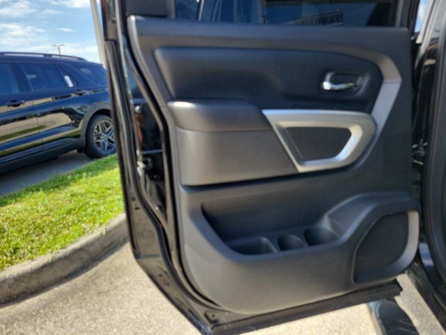 2018 Nissan Titan SV