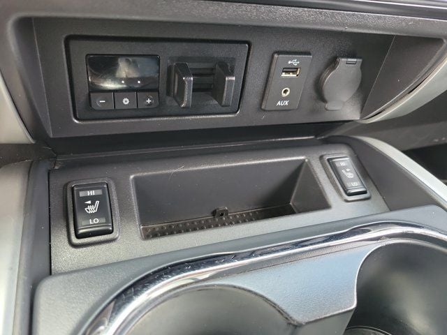 2018 Nissan Titan XD SV