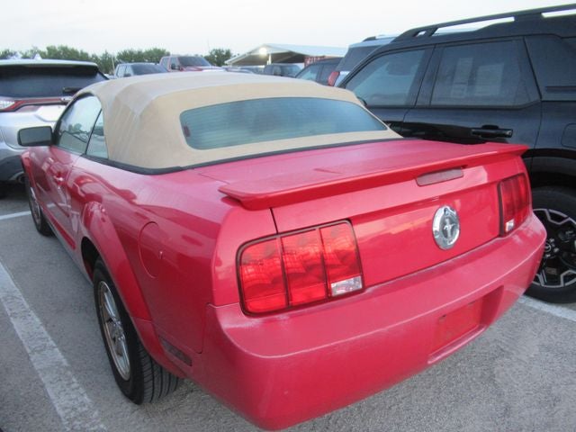 2008 Ford Mustang V6 Deluxe