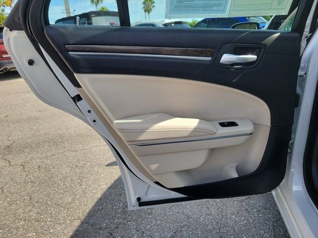 2015 Chrysler 300 C