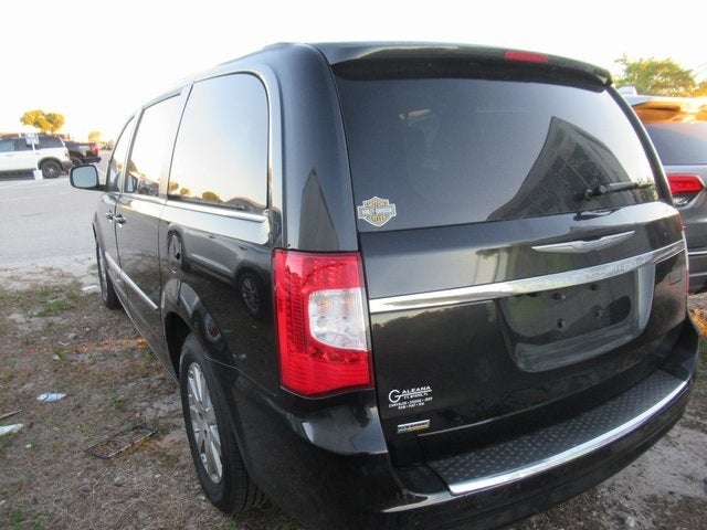 2014 Chrysler Town & Country Touring