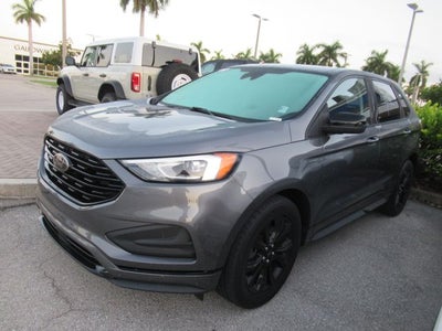 2022 Ford Edge SE