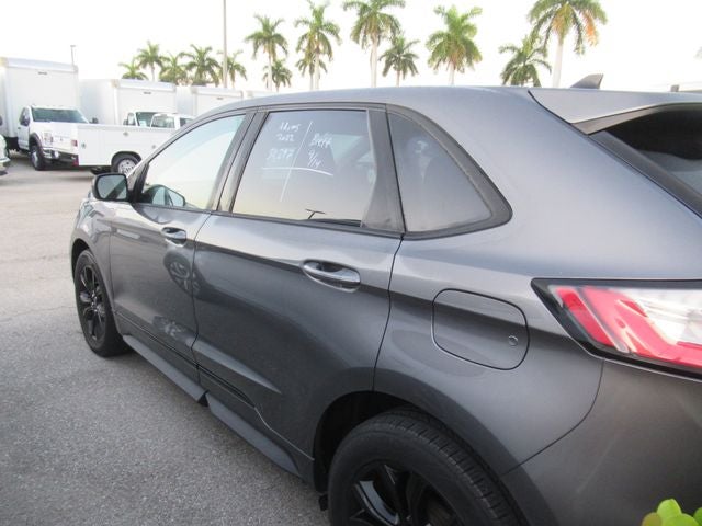 2022 Ford Edge SE