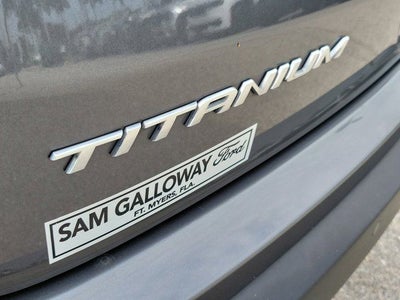 2022 Ford Edge Titanium