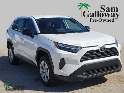 2025 Toyota RAV4 LE