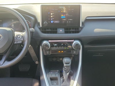 2025 Toyota RAV4 LE