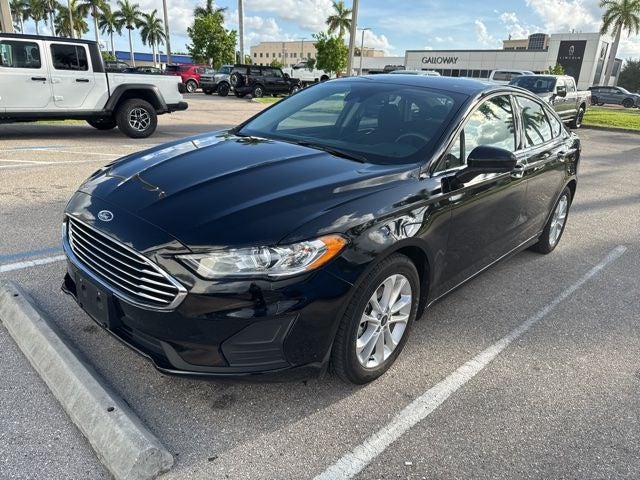 2020 Ford Fusion SE