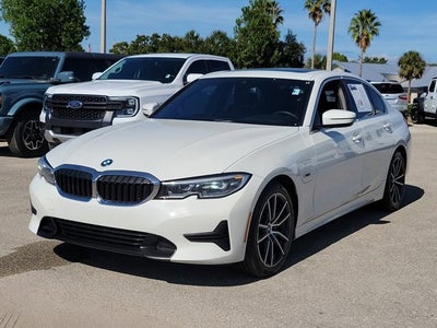 2022 BMW 3 Series 330e iPerformance