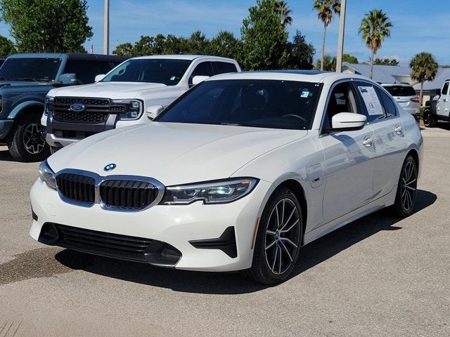 2022 BMW 3 Series 330e iPerformance