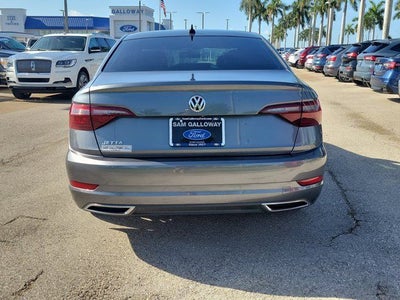 2020 Volkswagen Jetta R-Line