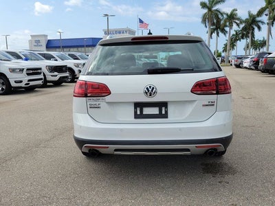 2017 Volkswagen Golf Alltrack TSI SE 4Motion