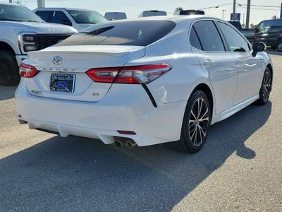 2018 Toyota Camry SE