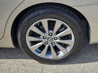 2017 Toyota Camry Hybrid SE