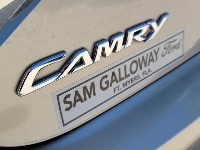 2017 Toyota Camry Hybrid SE